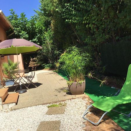 Charmant Appartement A Le Muy Avec Terrasse Et Jardin 外观 照片